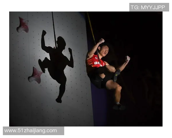 杭州飞盘队在攀岩联赛中以77分稳居积分榜首位